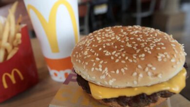 Photo of Acciones de McDonald’s se hunden casi 10% tras decenas de intoxicados con sus hamburguesas «Cuarto de Libra»