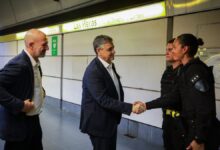 Photo of CABA: la policía usará pistolas Taser en las líneas de subte