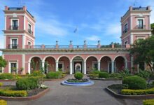 Photo of El notable palacio que fue declarado monumento histórico nacional y queda en una bella ciudad de Entre Ríos