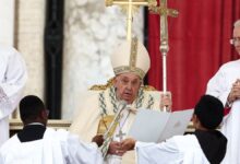 Photo of El papa Francisco proclama a catorce nuevos santos en la Plaza San Pedro