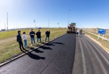 Photo of El Intendente recorrió los avances de obra de remediación asfáltica de la Av. Héroes de Malvinas