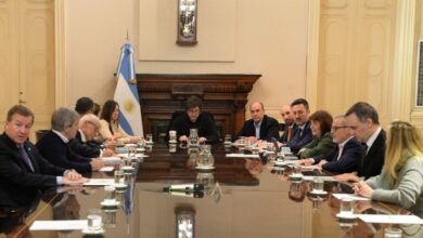 Photo of Gabinete de Javier Milei: una por una, todas las bajas de funcionarios del Gobierno desde que asumió