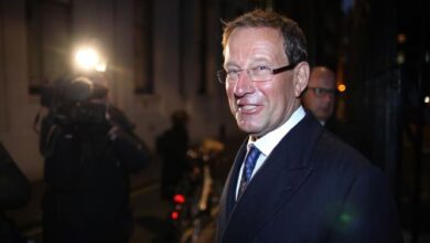 Photo of Su padre lo dejó en ruinas junto a su madre y luego se convirtió en un magnate de los medios: quién es Richard Desmond