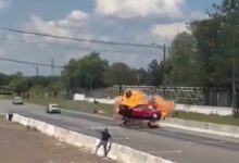 Photo of Video | Dos autos protagonizaron un brutal accidente y provocaron un choque múltiple durante una carrera en Paraguay