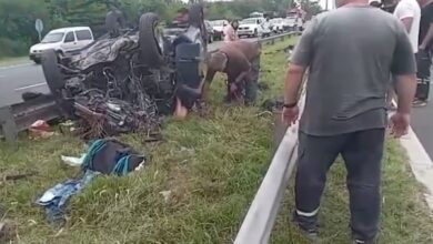 Photo of Choque y vuelco en Panamericana: cinco personas terminaron heridas a la altura de Cardales