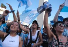 Photo of Hinchas de Racing copan el Obelisco tras la conquista de la Copa Sudamericana