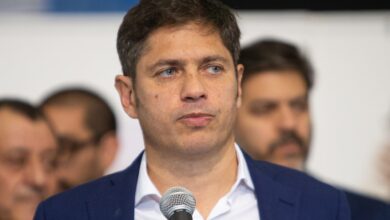 Photo of Kicillof sugirió que irá a la justicia por la hidrovía: “Milei no puede privatizarla”