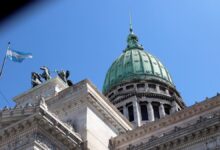 Photo of Comienza maratónica semana en el Congreso: oposición tratará de revocar DNU de canje de deuda