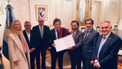 Photo of Presupuesto 2025: Javier Milei atomiza a las ligas de gobernadores para negociar mano a mano el proyecto