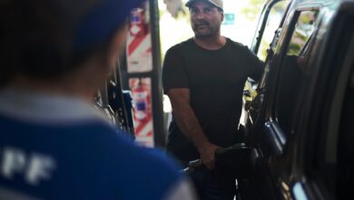 Photo of Oficial: ya se puede llenar el tanque uno mismo en las estaciones de servicio