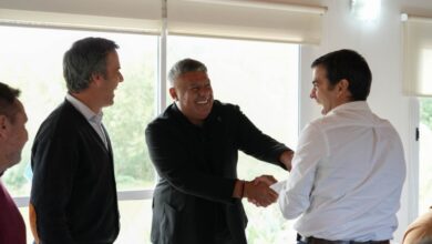 Photo of Chiqui Tapia le muestra los dientes a Macri y reunió en Ceamse a intendentes del Conurbano, incluso del PRO​Chiqui Tapia le muestra los dientes a Macri y reunió en Ceamse a intendentes del Conurbano, incluso del PRO 