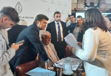 Photo of Acuerdo con el FMI: El oficialismo logró dictamen y buscará ratificar este miércoles  el DNU de Milei