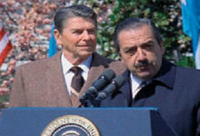 Photo of El día que Alfonsín le respondió a Ronald Reagan en los jardines de la Casa Blanca