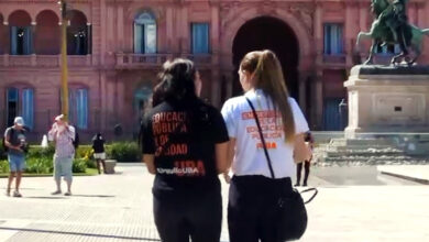 Photo of Una clase en la Plaza de Mayo para que Milei aprenda la importancia de la educación pública