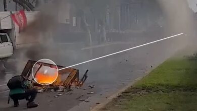 Photo of Pablo Grillo: cuadro por cuadro, las imágenes que contradicen el relato de Bullrich sobre el fotógrafo herido en la marcha