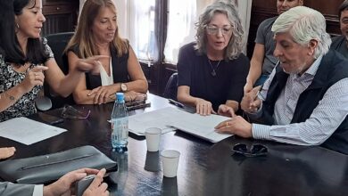 Photo of Hugo Moyano aceptó la pauta salarial de Milei y acordó paritarias con subas de 1% por mes