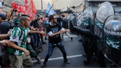 Photo of La Ciudad le prohibió el ingreso a los estadios a diez barras tras los incidentes en el Congreso