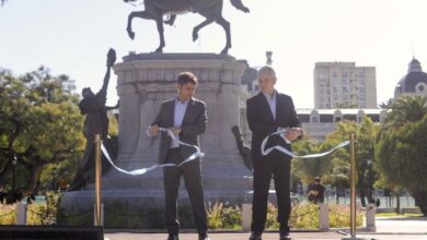 Photo of La Plata: Julio Alak y Axel Kicillof inauguraron las obras de reconstrucción de plaza San Martín