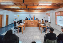 Photo of EDILES DE TOLHUIN EXIGIERON A HARRINGTON TRANSPARENCIA EN LA ADJUDICACIÓN DE TIERRAS