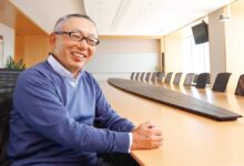 Photo of Con tan solo una tienda de ropa casual logró convertirse en uno de los hombres con más millones en el mundo: la historia de Tadashi Yanai