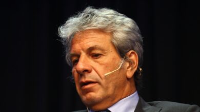 Photo of Dólares del colchón: la provincia de Buenos Aires pide una ley y en CABA dicen que analizarán los detalles del plan