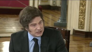 Photo of Milei endure las acusaciones contra Clarín: «Me están apretando para que ceda en entregarle las comunicaciones»​Milei endure las acusaciones contra Clarín: «Me están apretando para que ceda en entregarle las comunicaciones» 