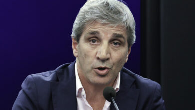 Photo of Luis Caputo también atacó a los periodistas