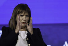 Photo of Patricia Bullrich, crónica de una mujer que domina el arte de mantenerse siempre a flote