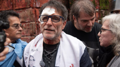 Photo of «Como decía Francisco, piden justicia social y les dan gas pimienta»