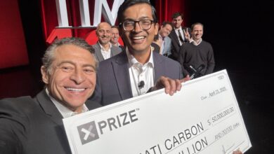 Photo of Es de Houston y ganó 50 millones de dólares en un concurso vinculado a Elon Musk: a qué se dedica