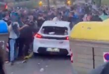 Photo of Video | España: un conductor atropelló a un grupo de hinchas en la previa del partido entre Espanyol y Barcelona