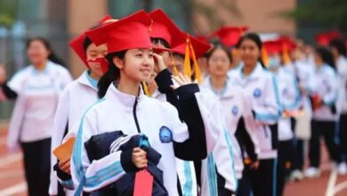 Photo of Los jóvenes estudiantes chinos que son rechazados por EE.UU. y China ante los temores de que sean espías
