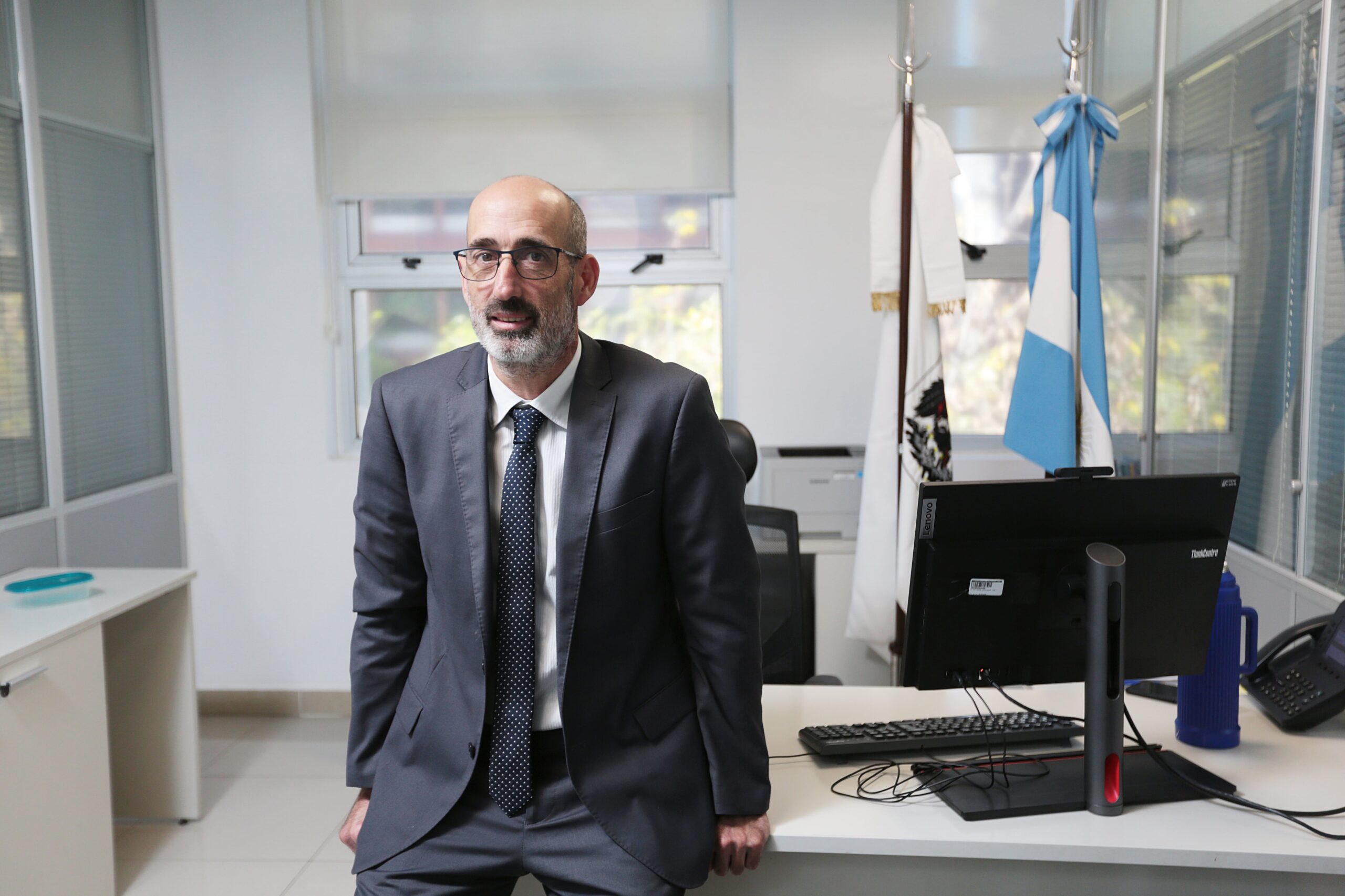 Photo of Un fiscal revela cómo operan las grupos de pedofilia en las juegos en línea y redes sociales