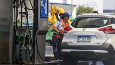 Photo of Por la suba de impuestos, YPF aumentará 1% sus naftas a partir del domingo