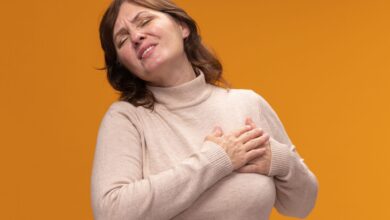 Photo of Un cardiólogo explicó cómo la menopausia puede afectar el corazón de las mujeres