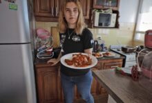 Photo of Es la primera chef ciega y sueña con emplear a personas con discapacidad: “Ningún restaurant me da trabajo”