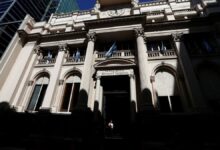 Photo of Dólar hoy: a cuánto cerró este jueves 15 de mayo
