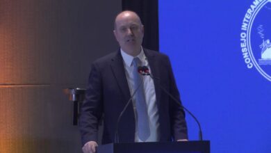 Photo of Federico Sturzenegger planteó negociar salarios por regiones y por productividad