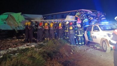 Photo of Accidente fatal en San Miguel del Monte: cuatro muertos y varios heridos por el choque de un camión con un colectivo