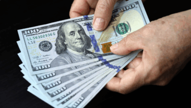 Photo of El dólar oficial pierde toda la suba semanal y los financieros se desploman más de $30