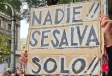 Photo of El Eternauta, presente en la marcha de jubilados: las imágenes