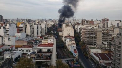 Photo of Incendio en un edificio en Almagro: los bomberos debieron evacuaron a los vecinos