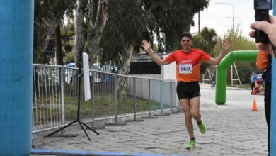 Photo of Jorge Mérida y Claudia Arbe ganaron la 10° edición de la Corrida Universitaria