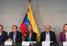 Photo of Los opositores venezolanos rescatados de la Embajada Argentina dieron detalles de su tiempo encerrados