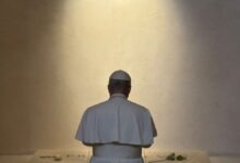 Photo of El papa León XIV visitó la tumba de Francisco