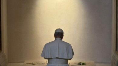 Photo of El papa León XIV visitó la tumba de Francisco
