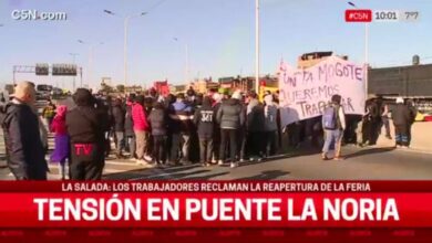 Photo of Máxima tensión en La Salada: tras su clausura, los puesteros cortan Puente La Noria