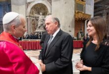 Photo of Sandra Pettovello y Gerardo Werthein, los elegidos de Milei para representar a Argentina ante el nuevo papa