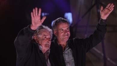 Photo of Yamandú Orsi despidió a José Mujica: «Te vamos a extrañar mucho viejo querido»
