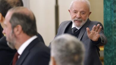 Photo of Lula desafía a Milei y evalúa visitar a Cristina en julio​Lula desafía a Milei y evalúa visitar a Cristina en julio 